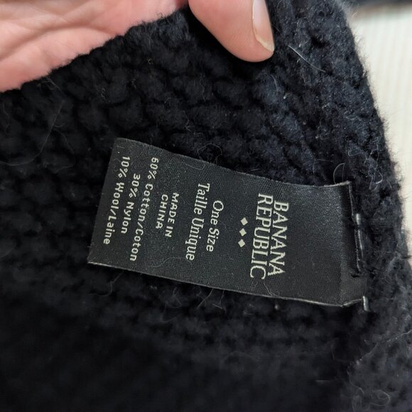 Classic Black Wrap Around Scarf - Picture 2 of 4